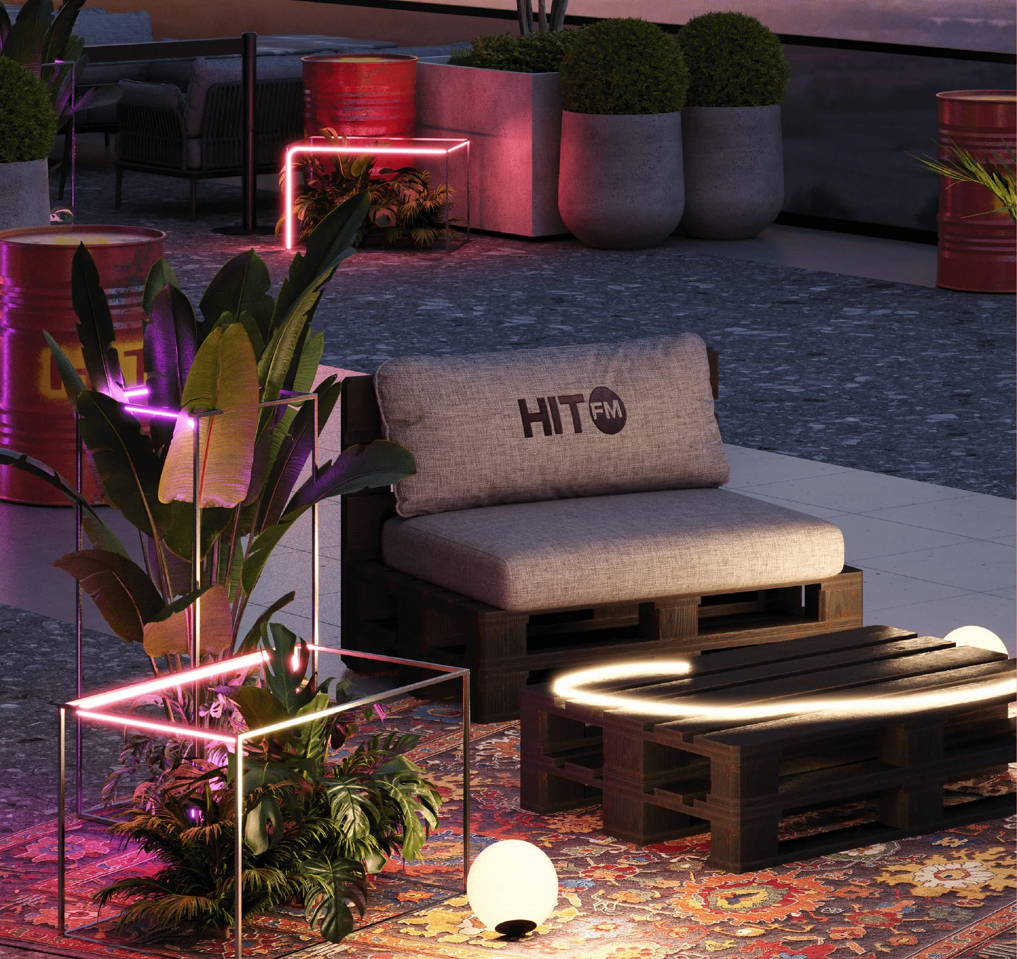 HIT FM Terrace: лаунж из поддонов